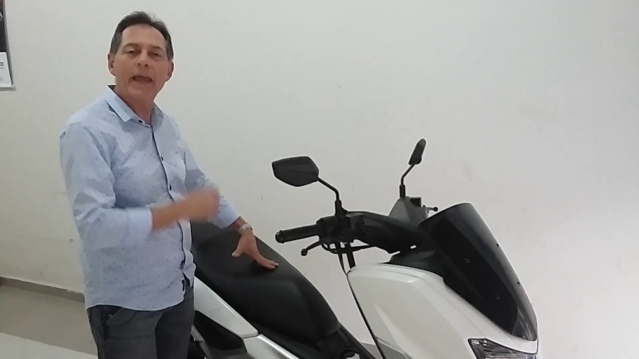 Dicas de pilotagem de scooters. Como acelerar e frear.