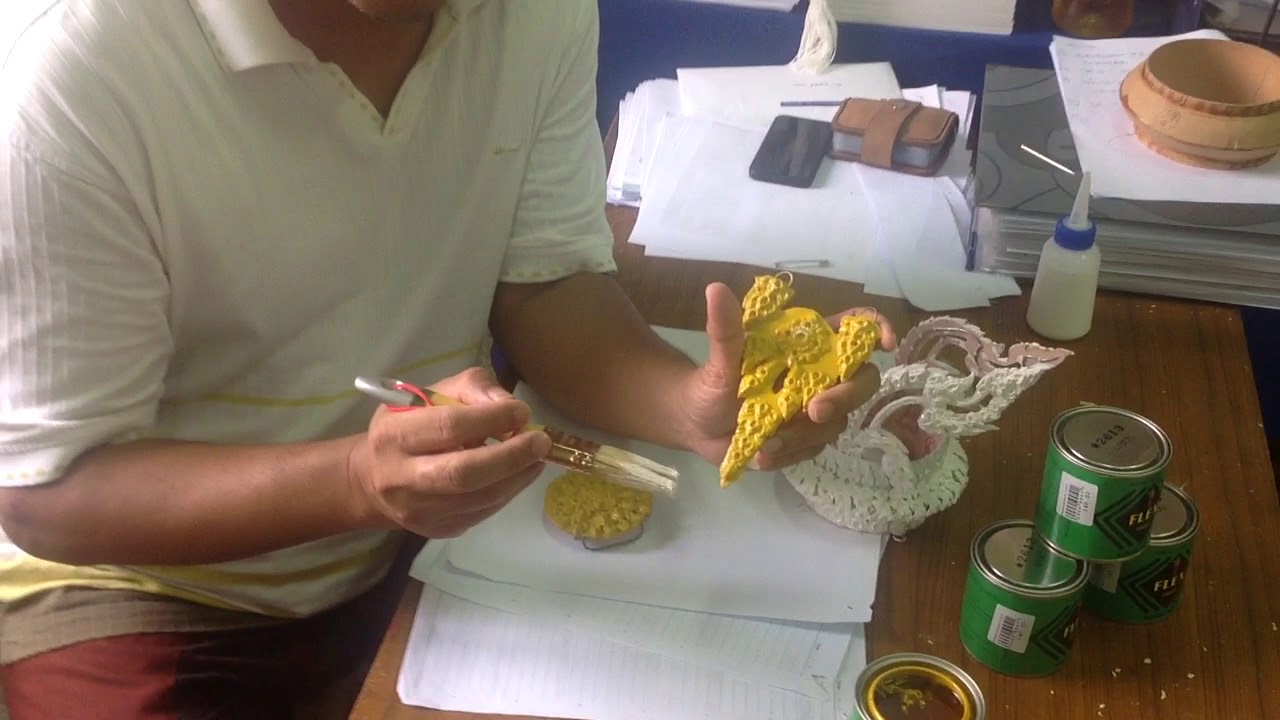 สีเฟ็กซ์ FLEX  เป็นสีที่ทาเพื่อติดแผ่นทอง