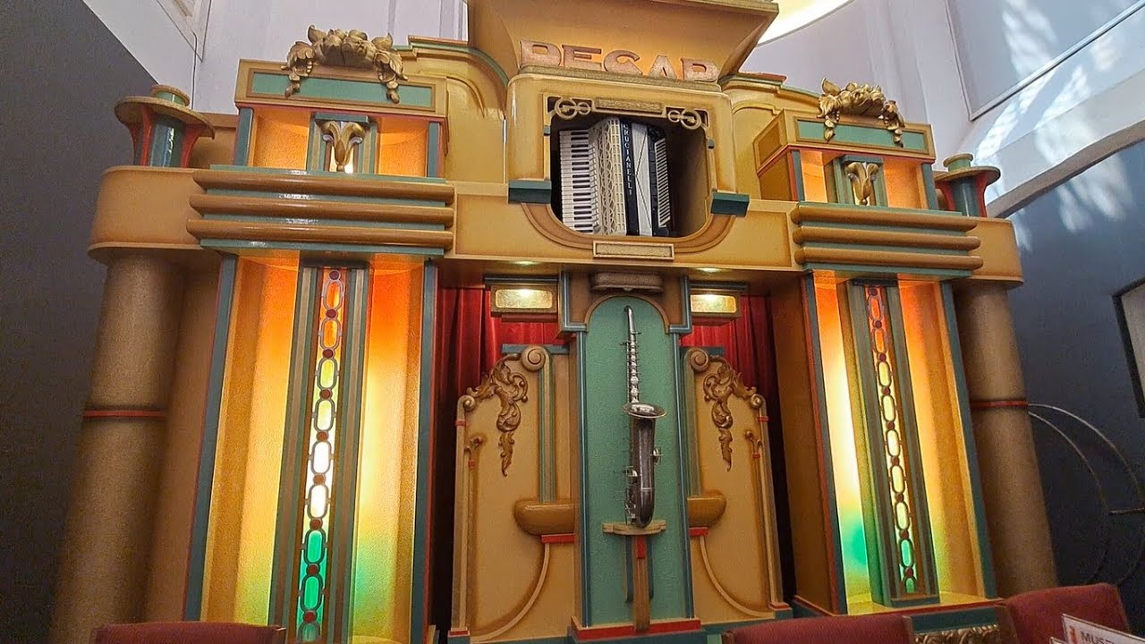 92 key Decap dance organ - Museum Speelklok 2023