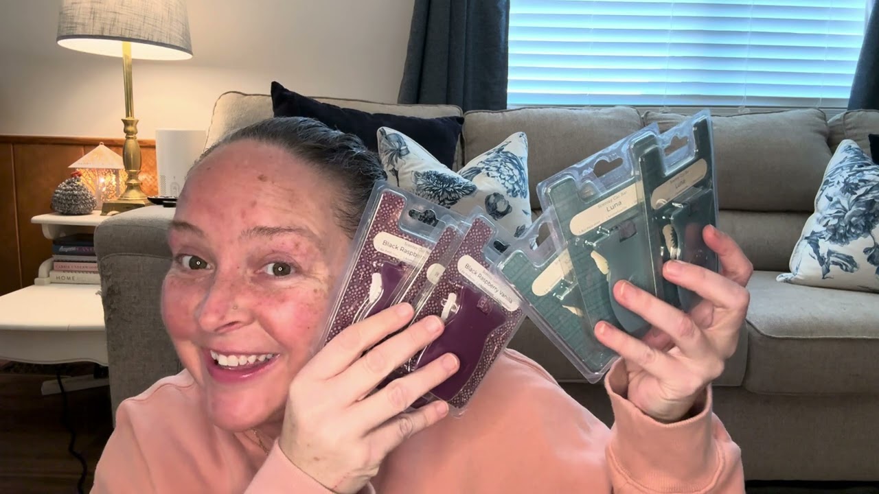 Huge Scentsy haul! Hosted my own party! 