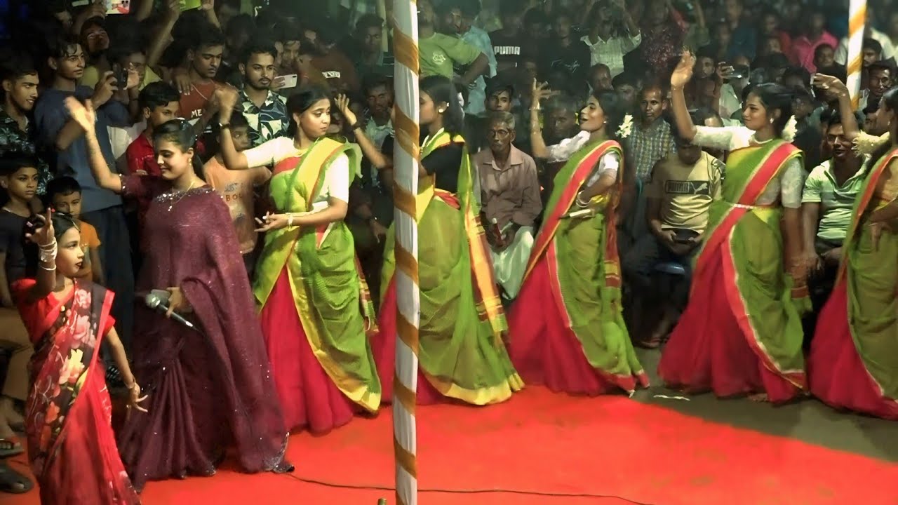 এই প্রথম লক্ষ মানুষের সামনে গান করলেন প্রিয়া দিদি !! প্রিয়া ধামাইল গান !! Priya_dhamail_gan !! 