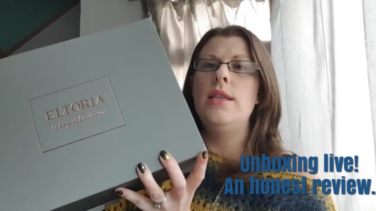 Eltoria's 12 Days of Christmas Advent Calander. An honest unboxing!