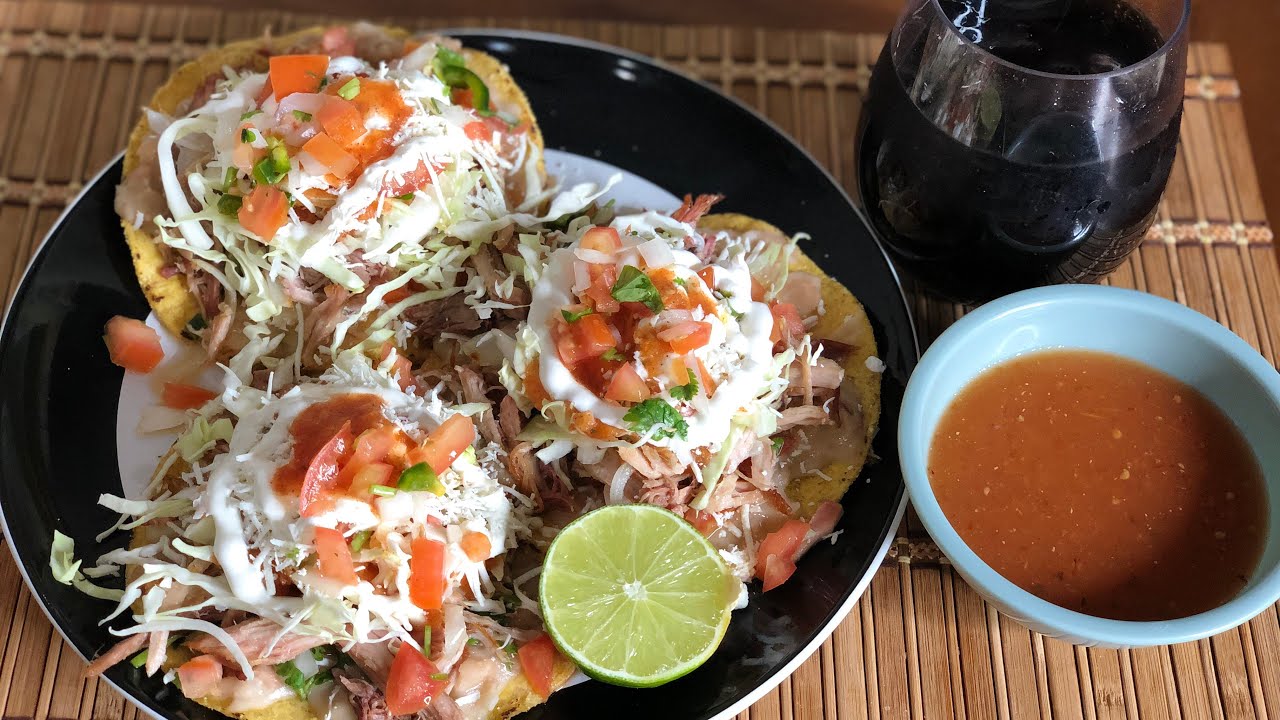 Tostadas de Carnitas y como freír frijoles con sabor de rancho