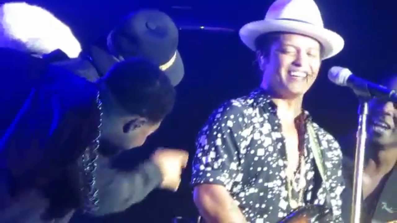 Bruno Mars Treasure &  Billionarie at Rock in Rio
