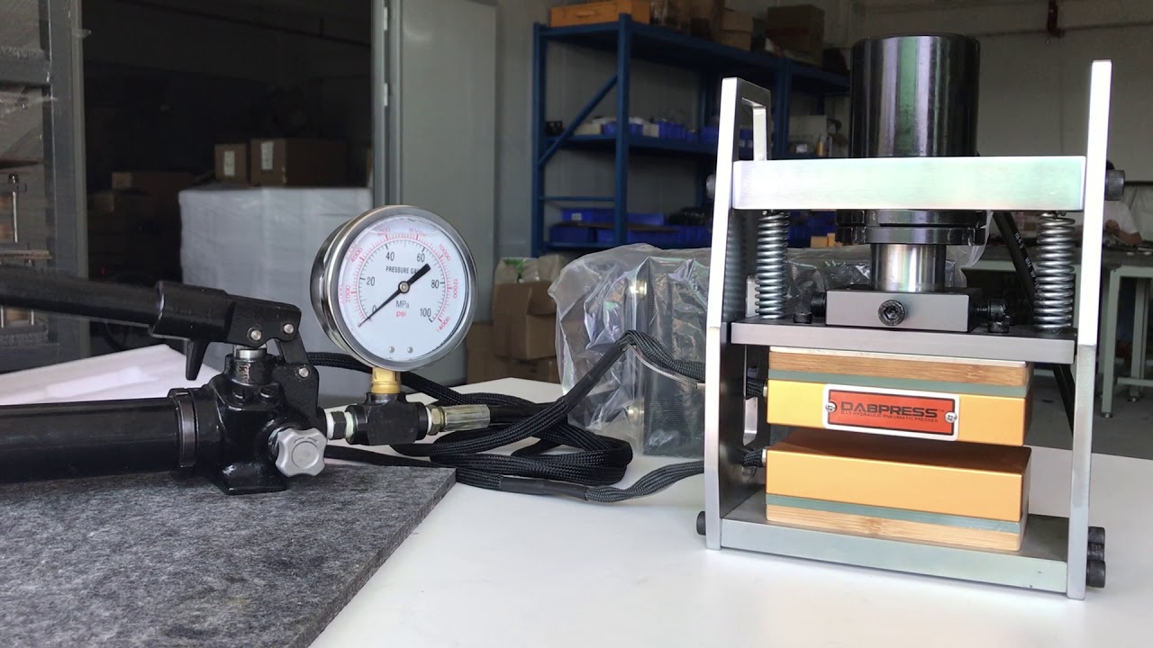 Pressure and Stroke -- mini hydraulic rosin press
