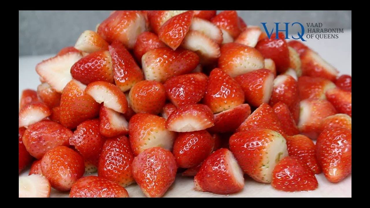 How to Check Strawberries for Insects