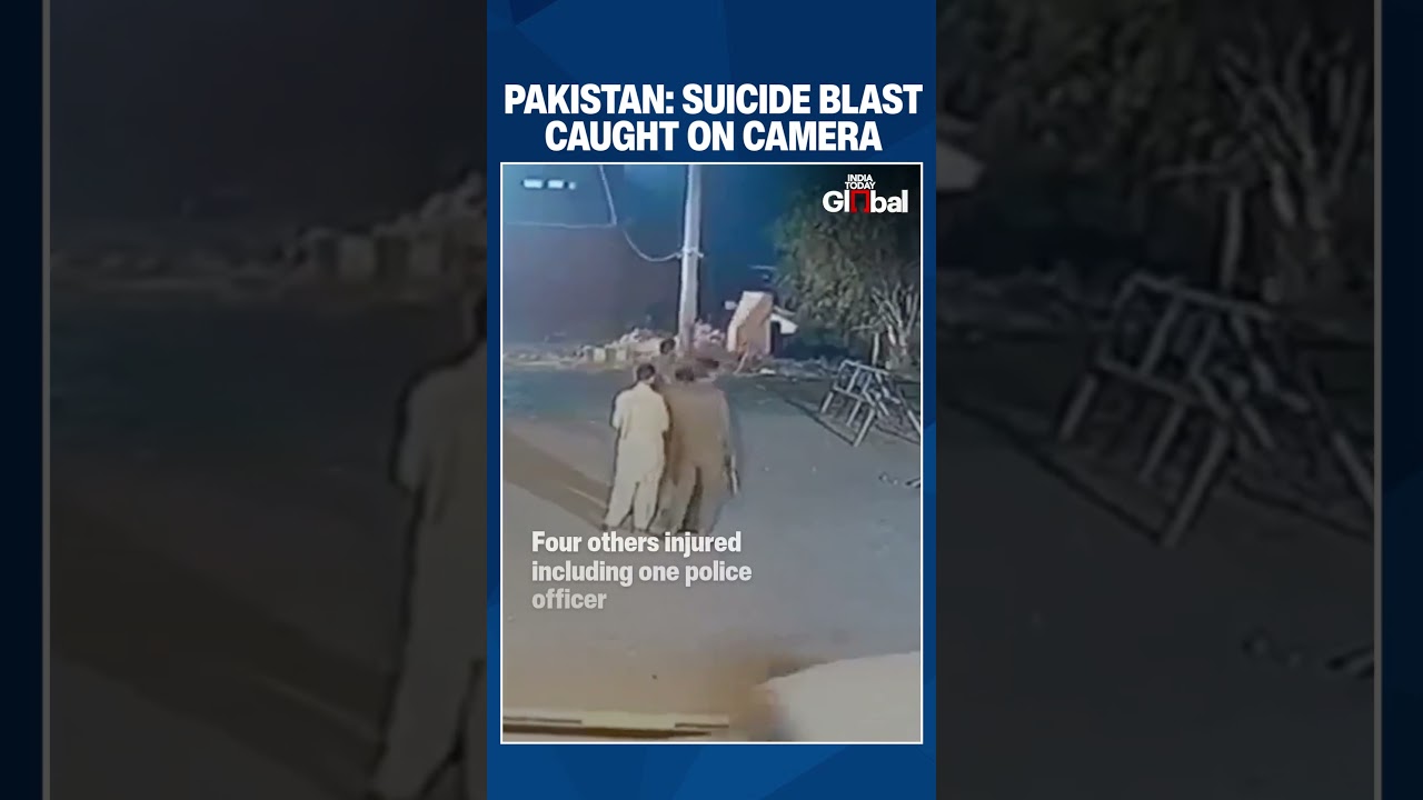 Suicide Bomber Blows Himself Up Near Pakistan Checkpost, Two Policemen Killed on Camera | #pakistan