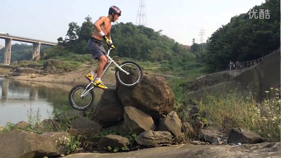 Zhao xuan 2014 Biketrial