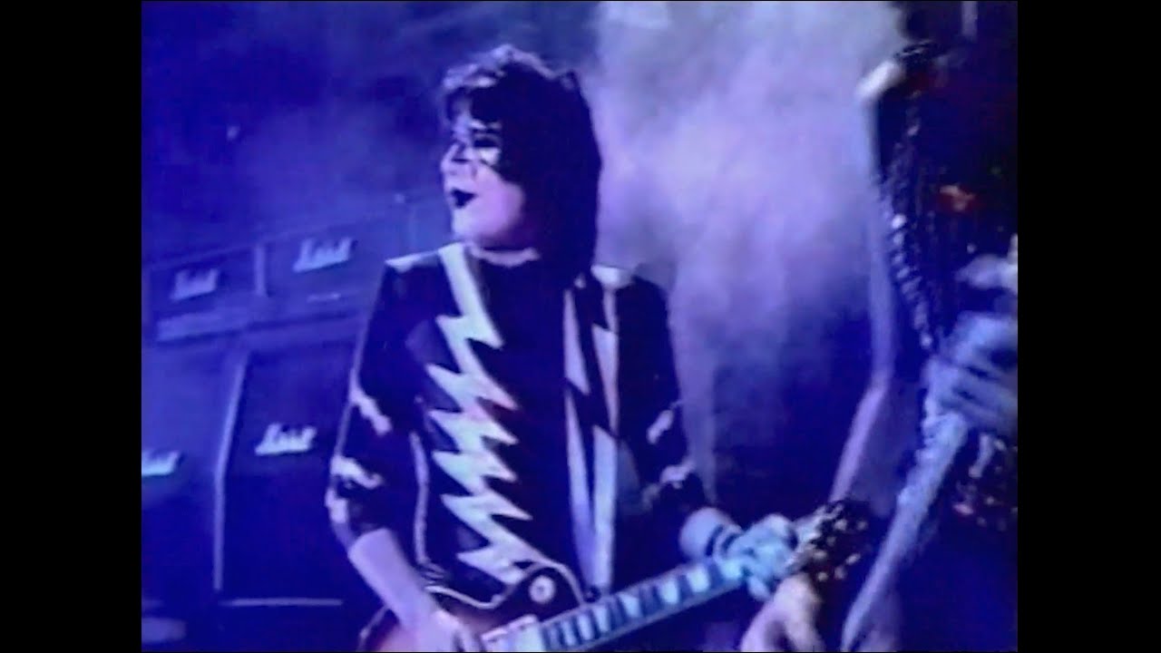KISS - Creatures Of The Night [Remastered] (Video 1982)