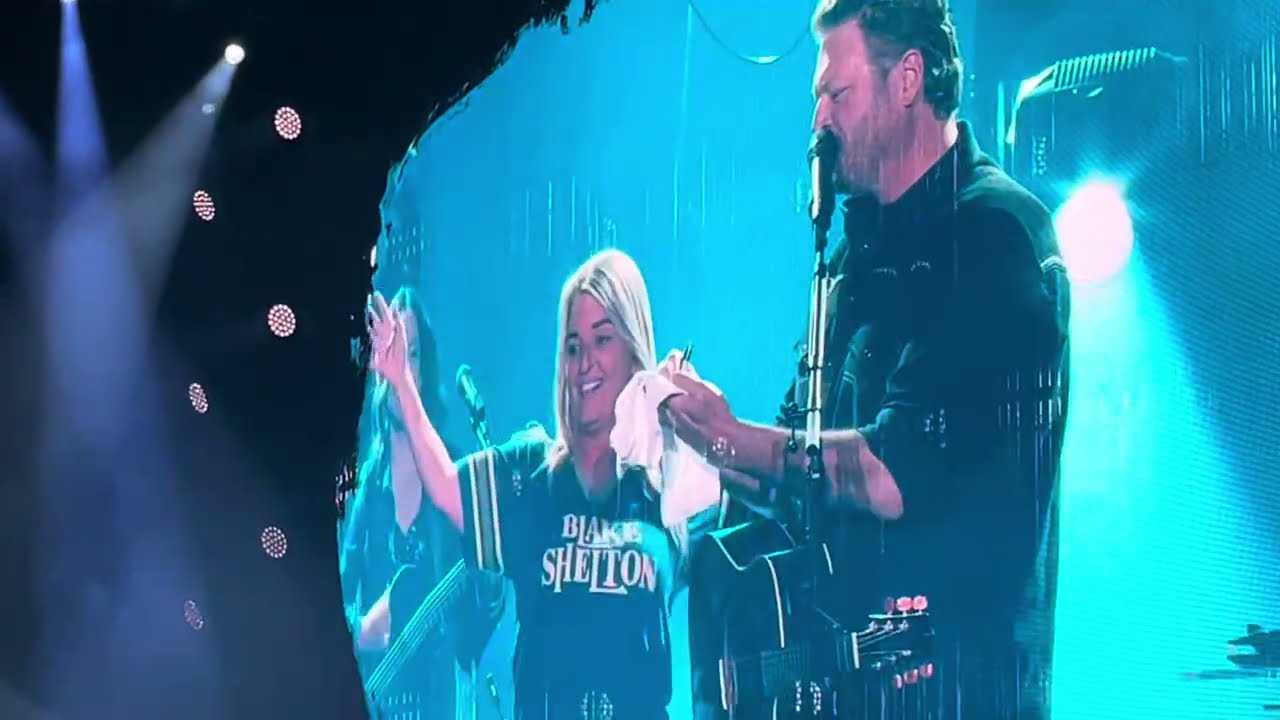 Blake Shelton - All About Tonight (Live) - MVP Arena, Albany, NY - 3/8/25
