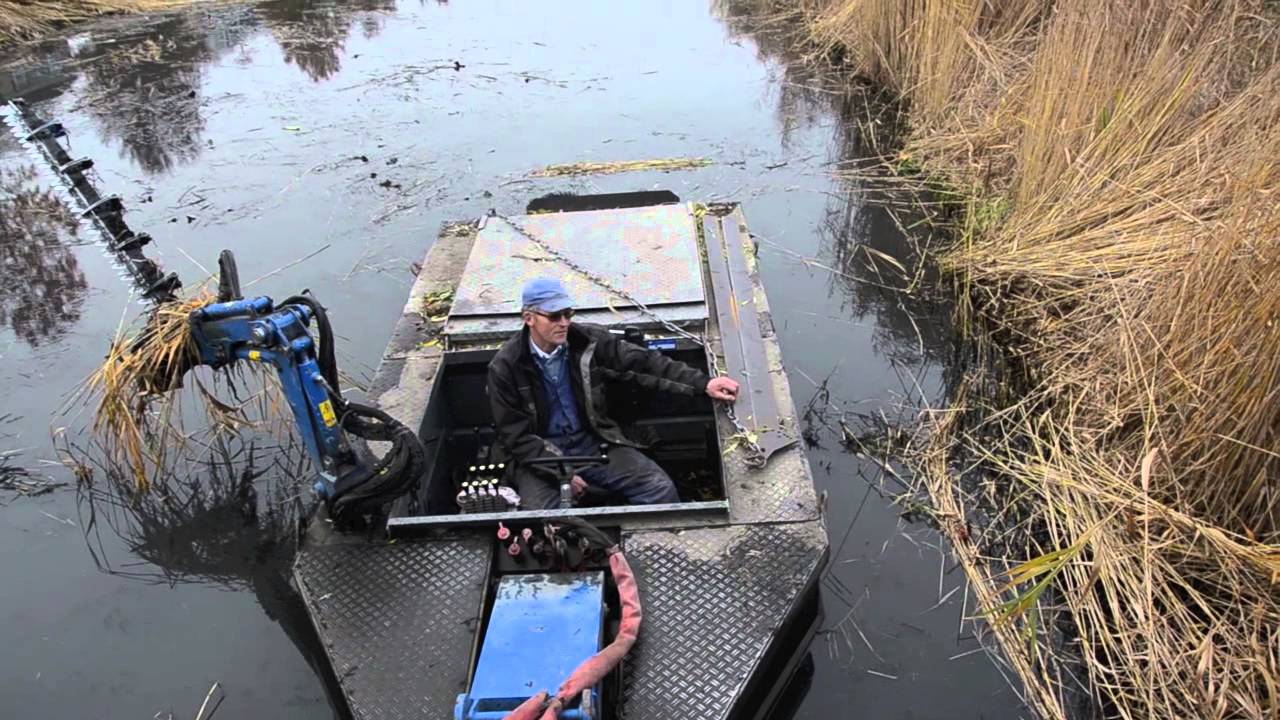 Maaiboot op de sloot in Pijnacker - interview - Dutch Mowing Boat