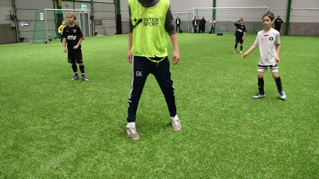 Fc järfälla p 17 vit lag 3  ultimatefemma
