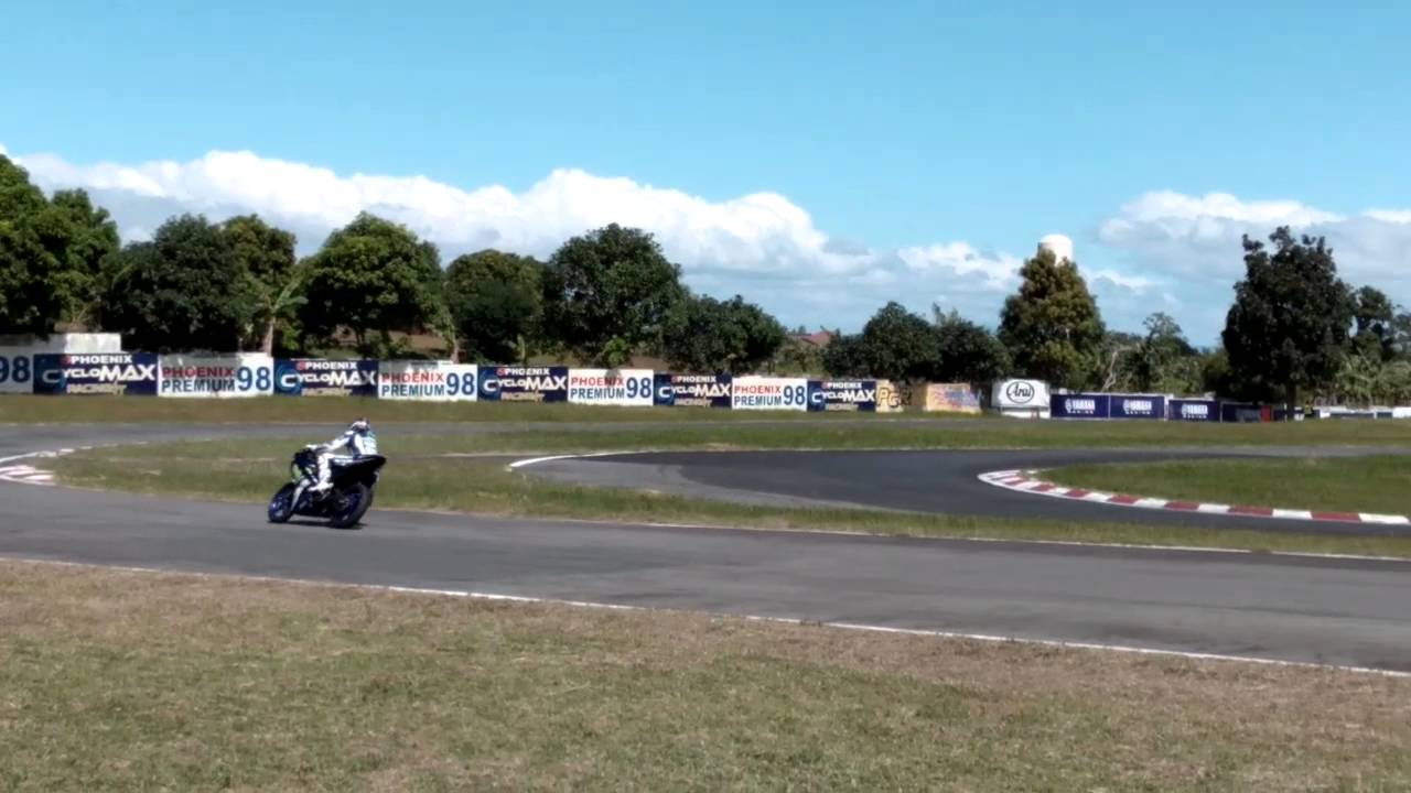 Moto GP champ Jorge Lorenzo tears up the Carmona Racing Circuit