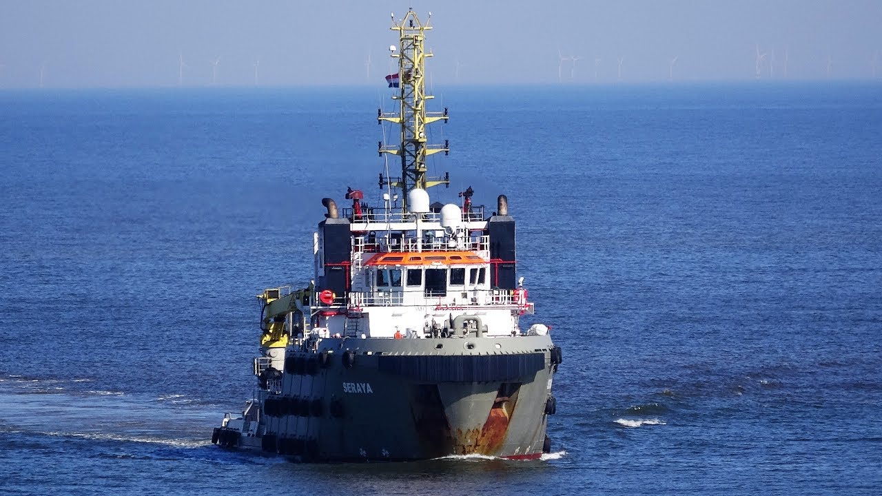 SERAYA TUG (vlag malta) Inkomend & aanmeren. scheveningen 23-4-2020