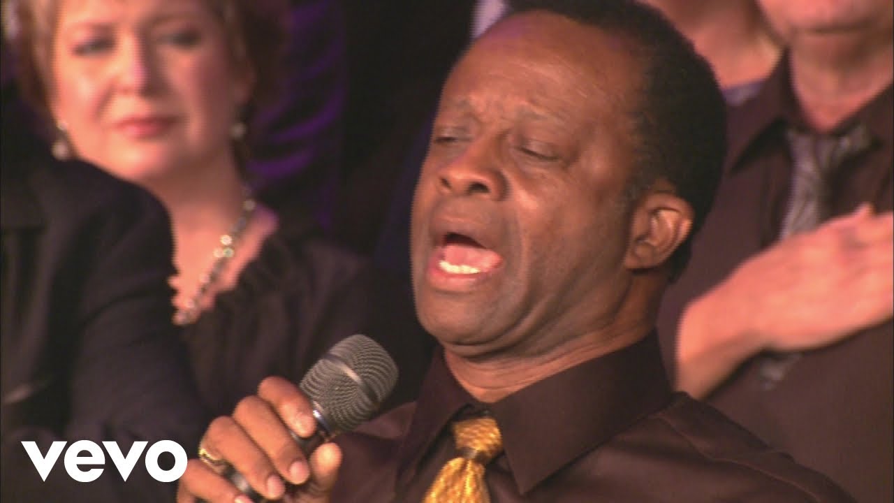 Bill & Gloria Gaither - The Star-Spangled Banner [Live] ft. Larnelle Harris