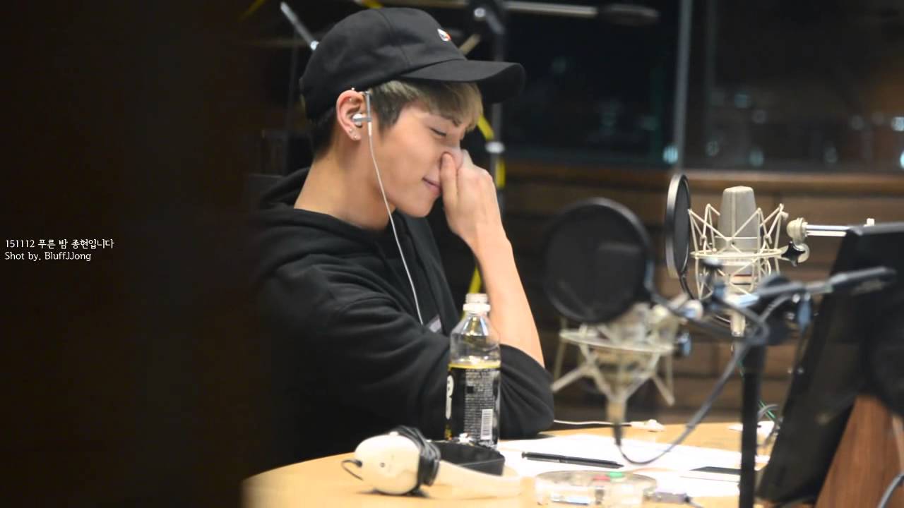 151112 푸른밤 종현입니다 커피타임 웃음 참는 종현이 ㅋㅋㅋ