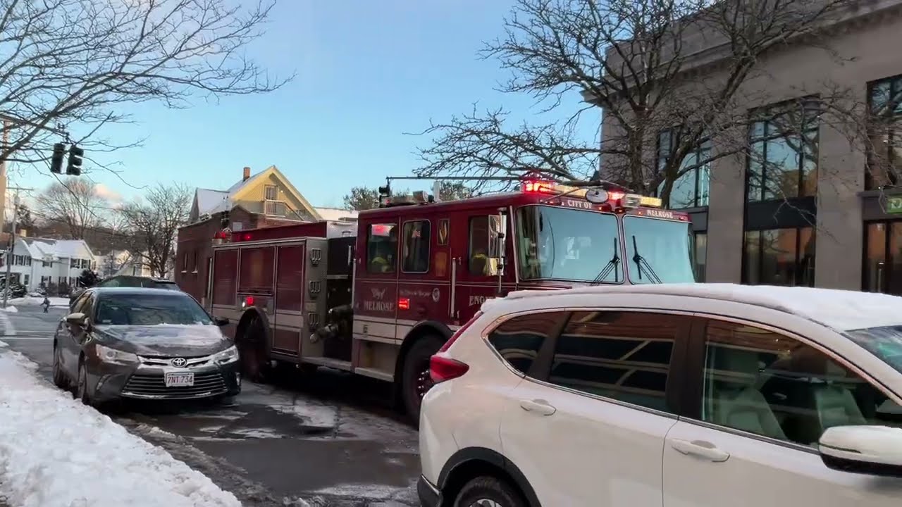 Melrose ladder 1, Engine 3 responding (Box alarm)