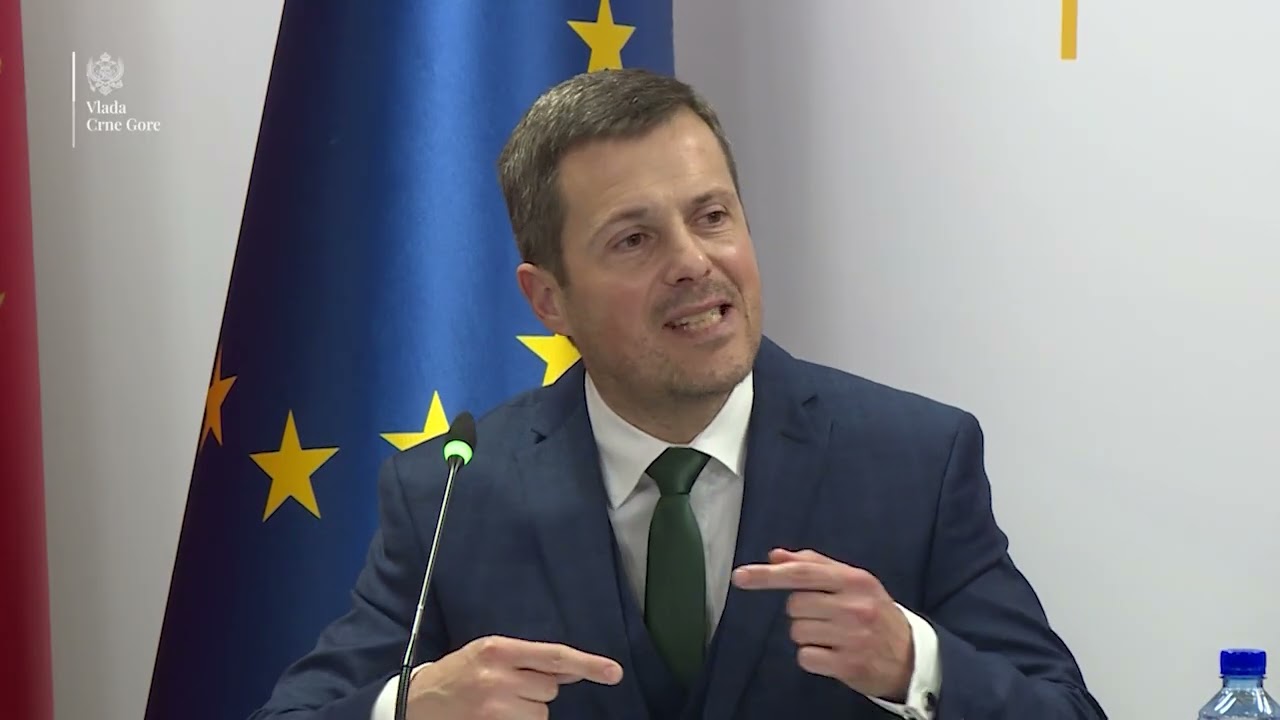Konferencija za medije nakon 107. sjednice Vlade Crne Gore (10.12.2025.)