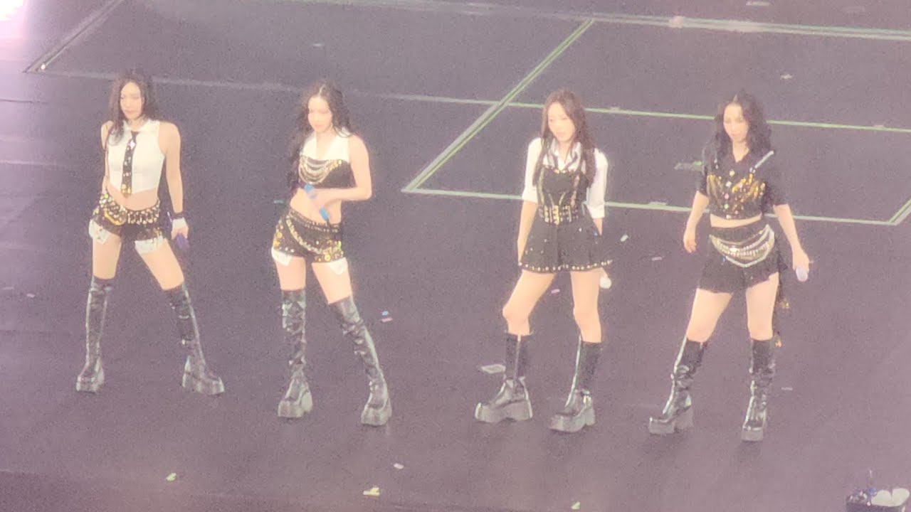 aespa (에스파) - WHIPLASH [SYNK: AEXIS LINE in MACAU] 4k fancam 직캠 2026.03.08 