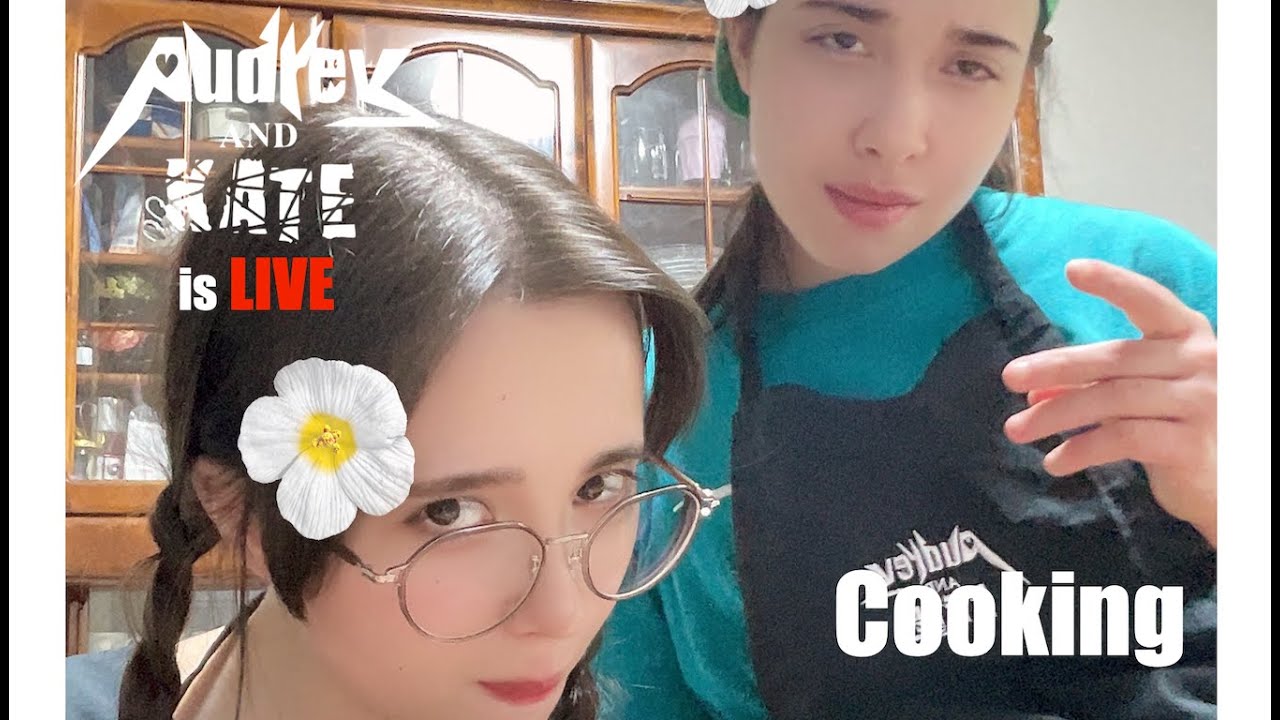 Opening gifts! We make Potofu! Guitar and Bass Jam!!!!???( ◠‿◠ )