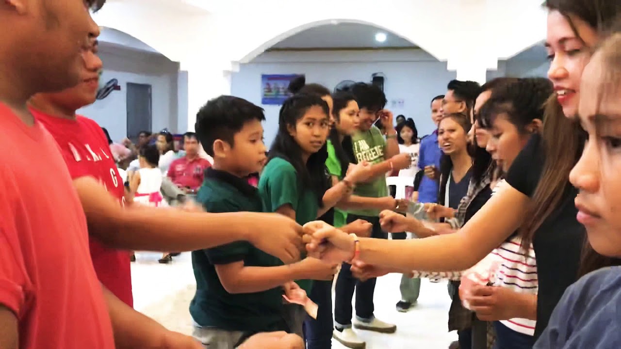 Bato-bato pick game with prize