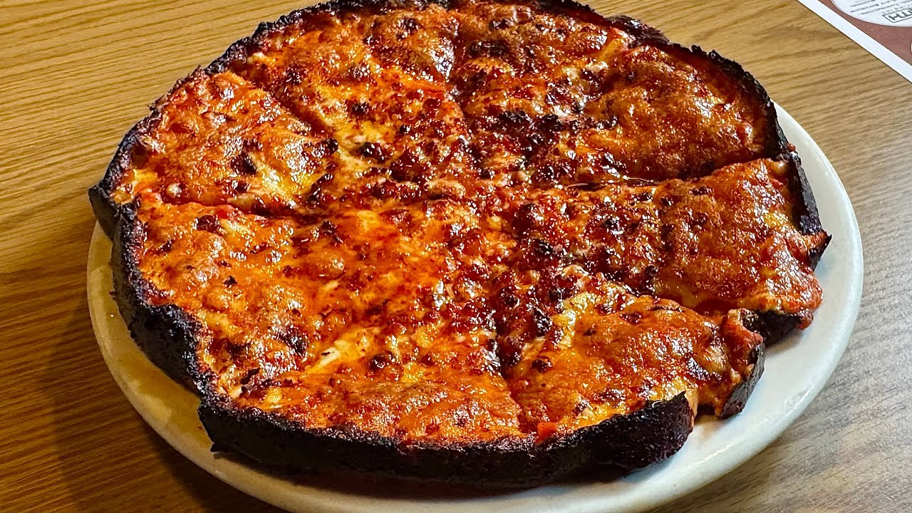 The REAL South Shore Bar Pizza! Buddy's Union Villa Pizza Review!!