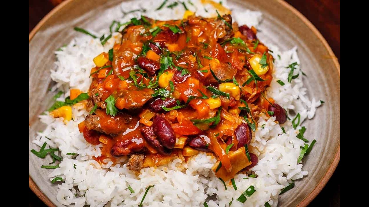 👨🏾‍🍳 🍫 Tartelette chocolat, pistache & caramel / 🍛 Chili boeuf 🌶️ & riz thaï