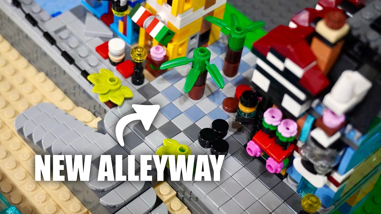 Placing the FIRST two Mini Modular buildings into the Mini LEGO City!