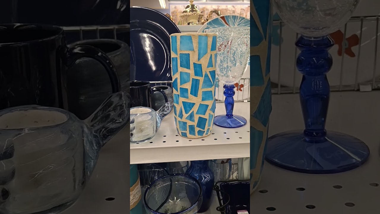 Thrifting Goodwill 
