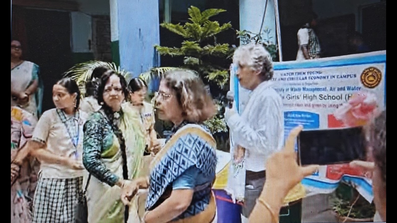 BinCultureAdoption Behala Girls High School: Prof Sadhan K Ghosh Dr Keberi Chatterjee Pranati Ghosh
