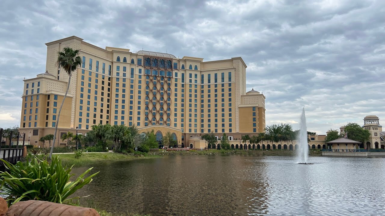 Staying at Disney's Coronado Springs Resort Gran Destino Tower | Full Room Tour & Full Resort Tour