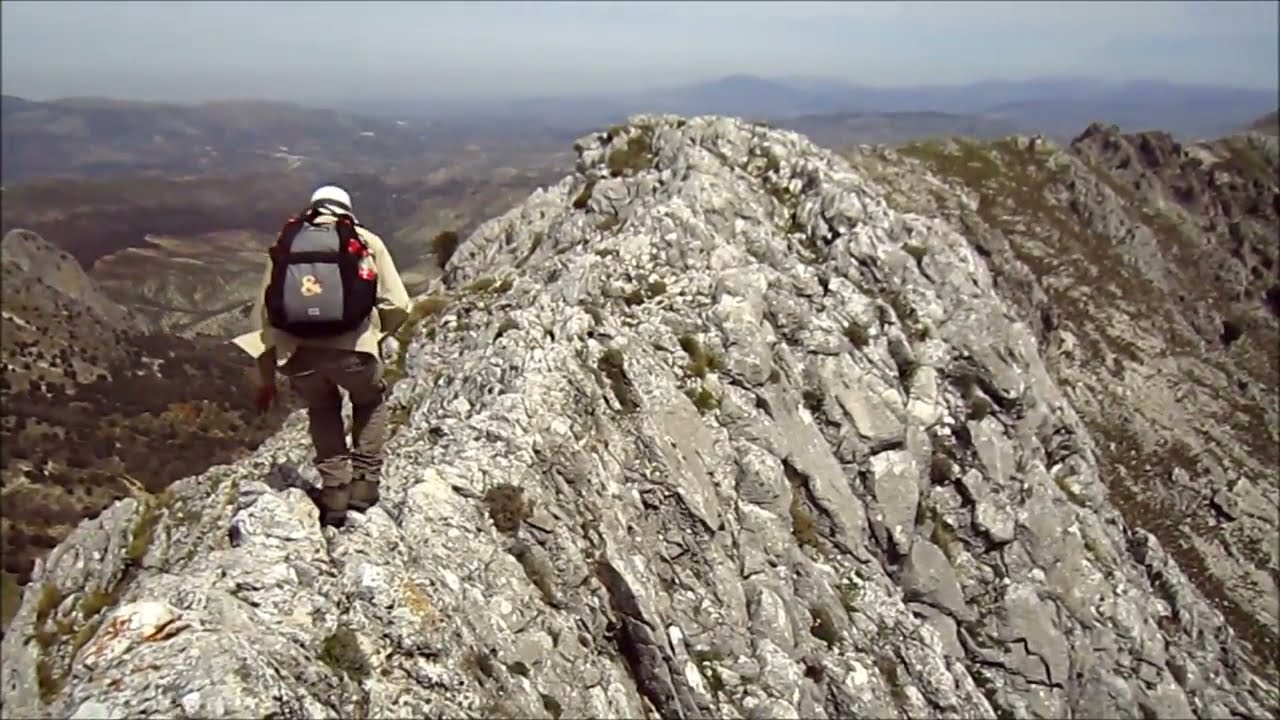 Pico Bermejo y Crestería de Alhucema