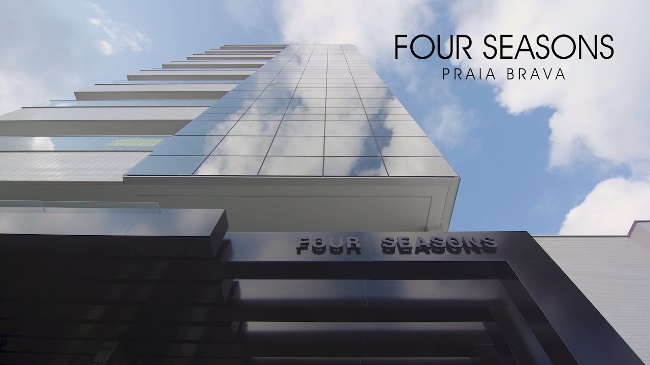 Apartamento com piscina privativa na Praia Brava em Itajaí/SC.