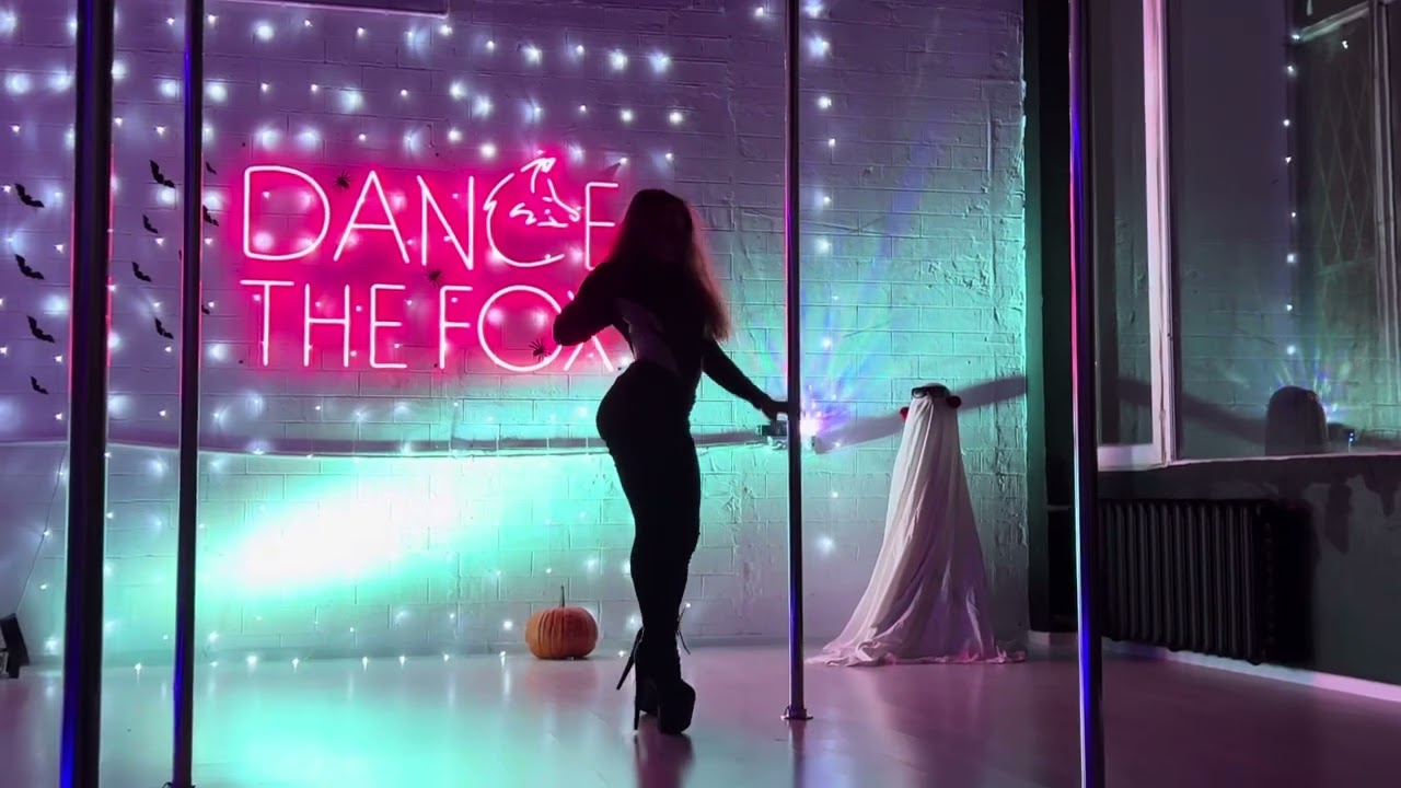Pole exotic. Halloween вечеринка 2023.