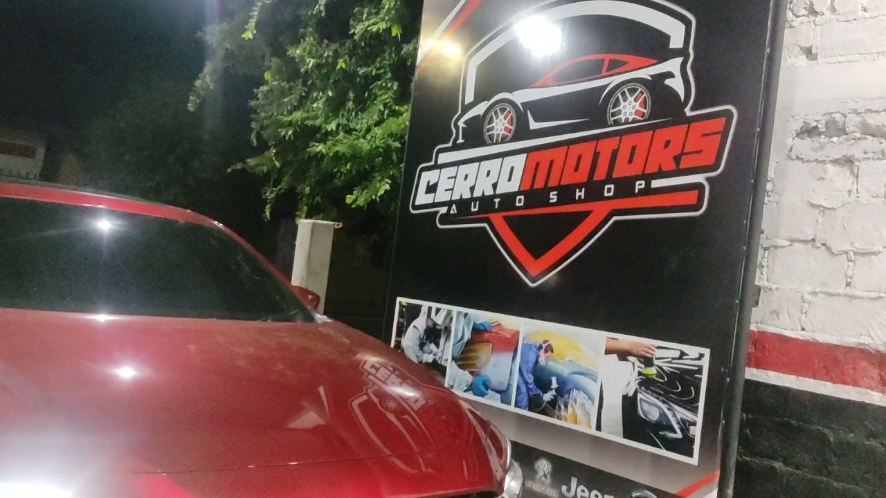 Mazda 3 rojo Diamante