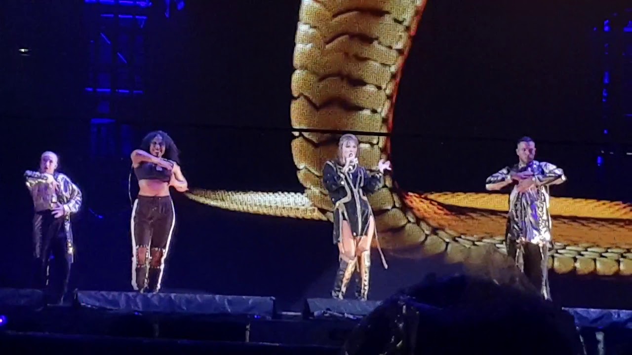 Taylor Swift Look What You Made Me Do (Live At ANZ Stadium Sydney 2nd November 2018)