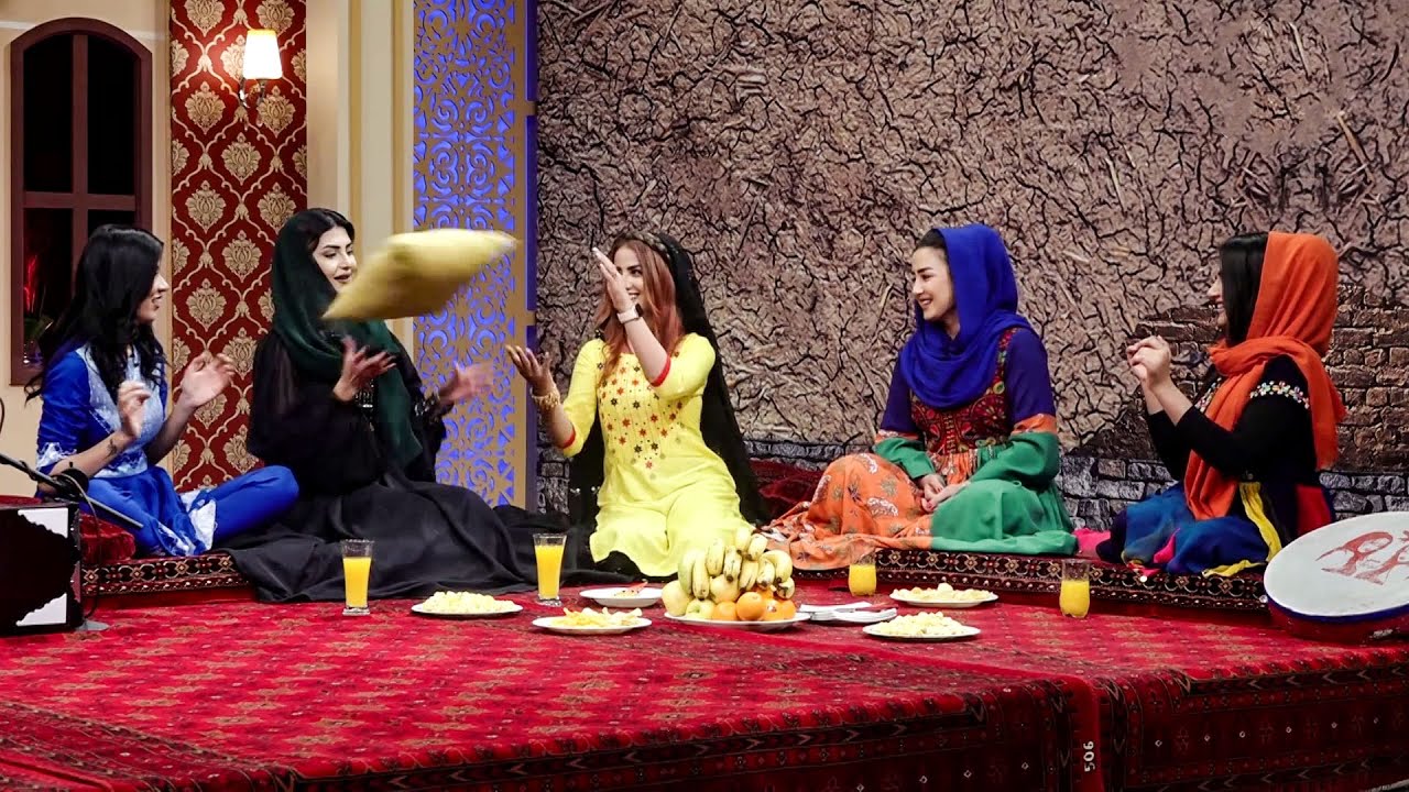 Enjoy from Game & Beautiful singing's of Meraj Wafa/بازی جالب و زمزمه های زیبا و دلنشین از معراج وفا