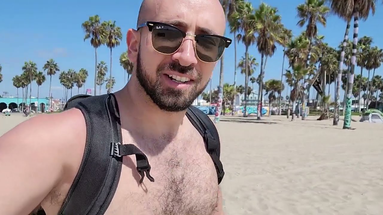 Beach and A Museum Day - Vacation/Twitchcon Vlog