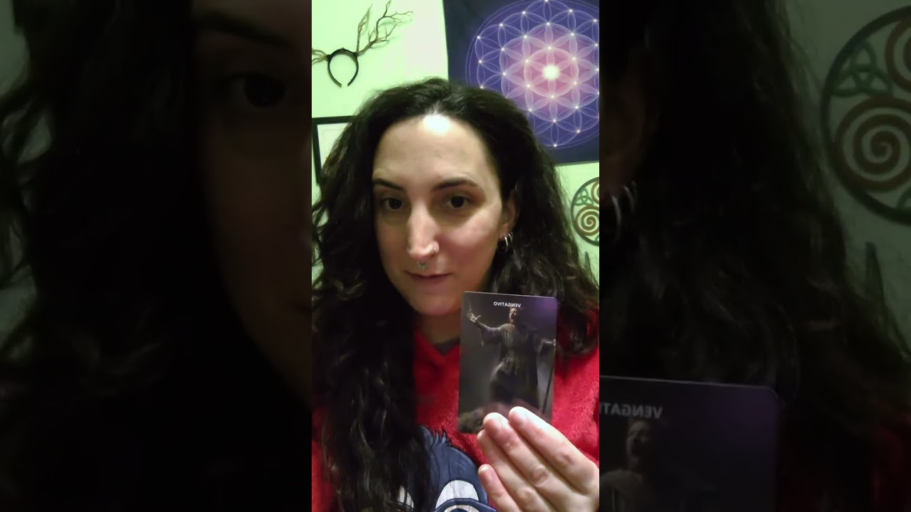 TAROT mediumnico. Alguien quiere decirte algo en especial, si eres hombre 