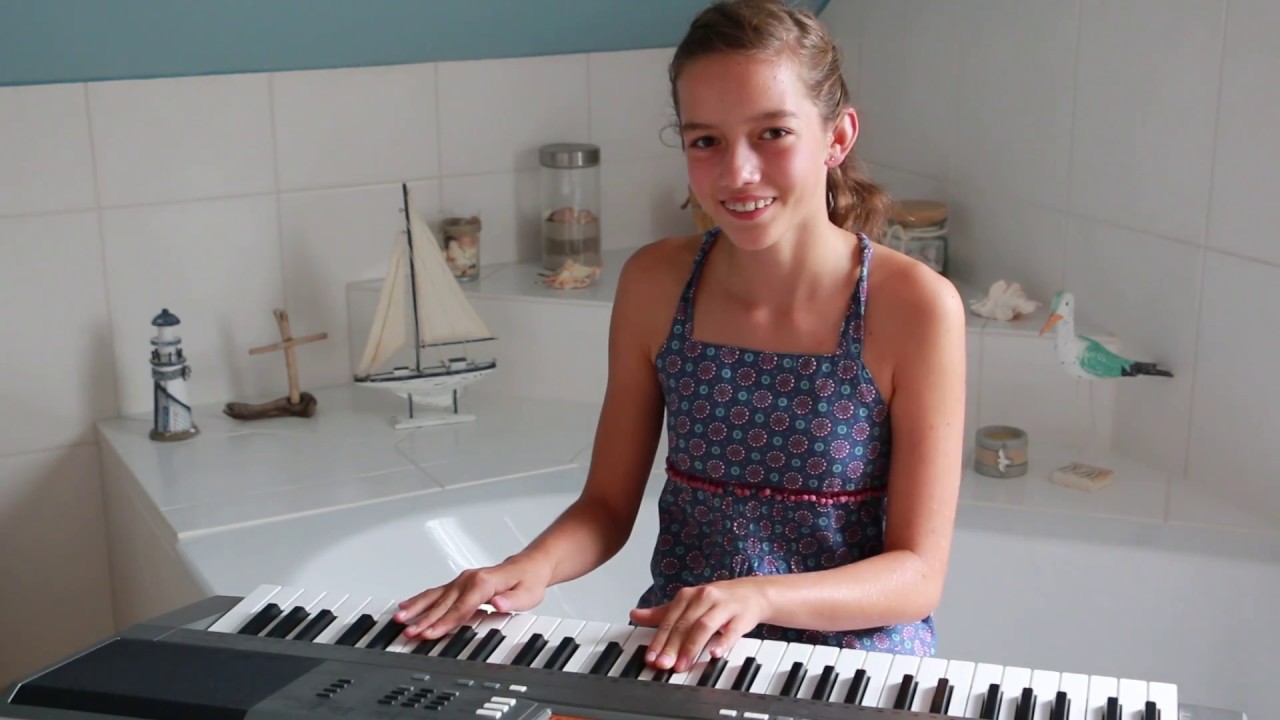 Tom Rosenthal - Go Solo (Cover by Loni Lila)