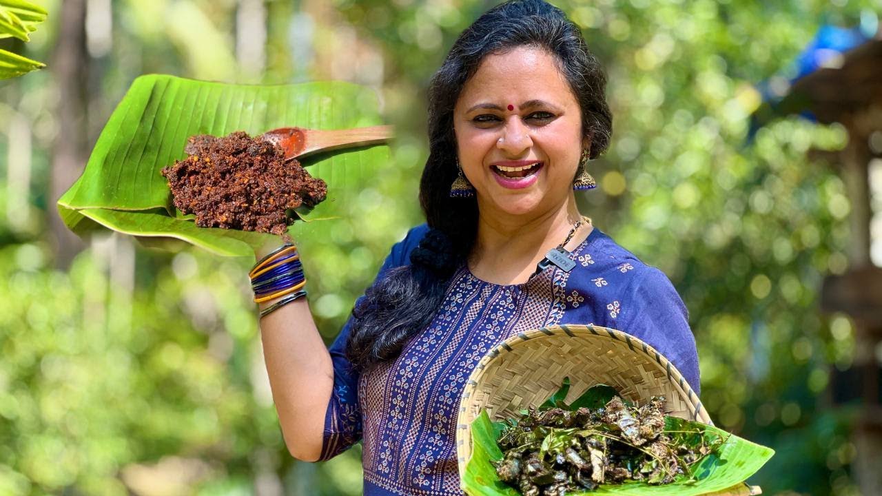 പച്ചക്കുരുമുളകും പച്ചക്കാന്താരിയുംചേർത്ത് മൺചട്ടിയിൽ പൊരിച്ചെടുത്ത മത്തി, വെളുത്തുള്ളി ചമ്മന്തി