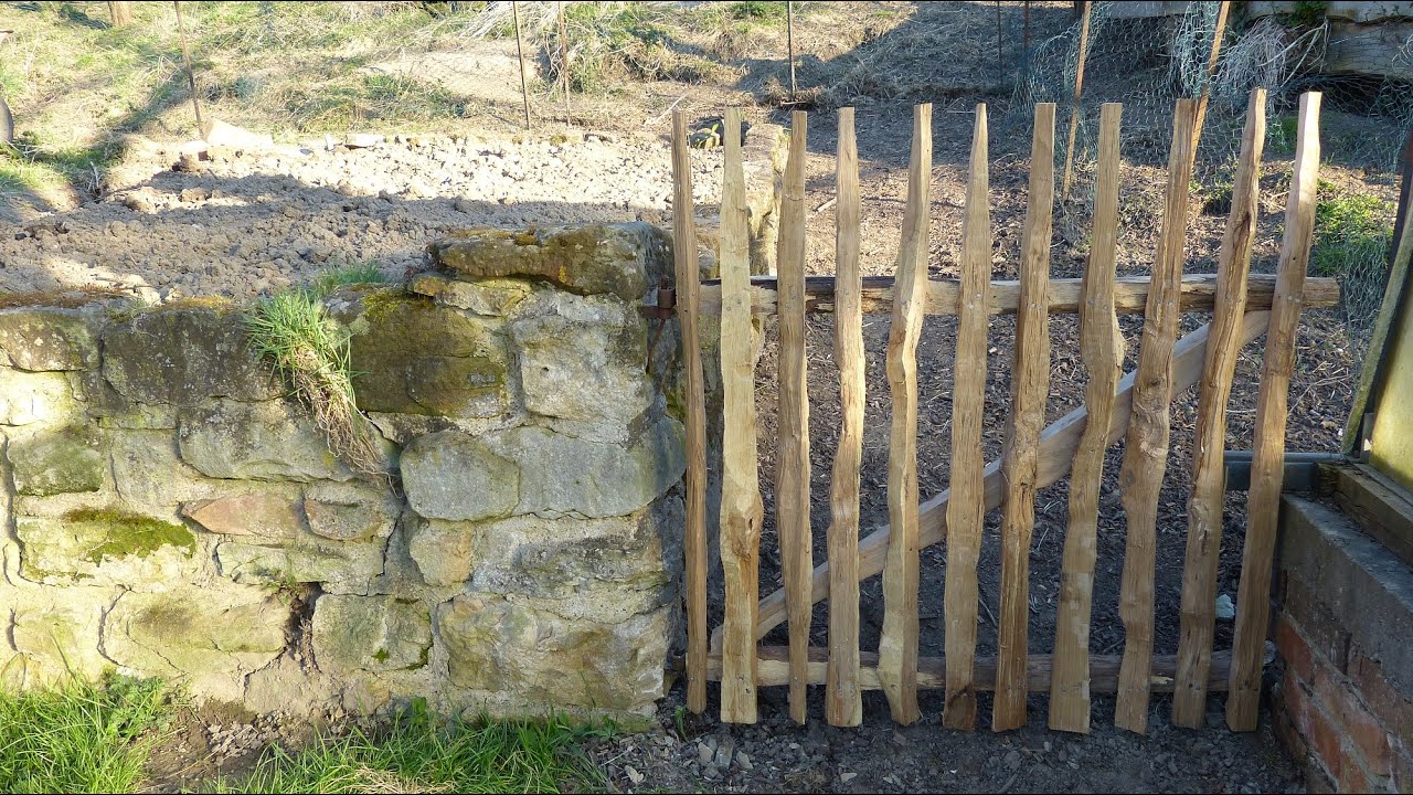 Gartengestaltung: Gartentor, Naturzaun, Holzzaun selber bauen