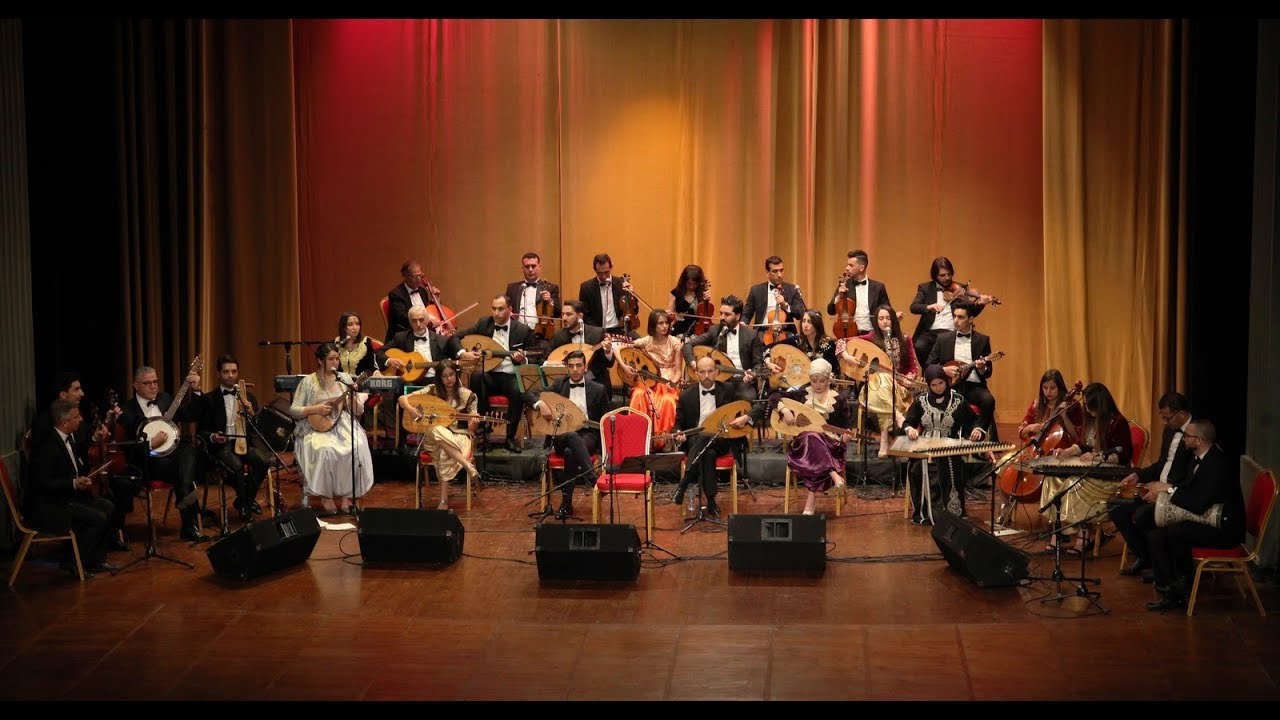 ASSOCIATION LES BEAUX ARTS D'ALGER AU THÉÂTRE MAHIEDDINE BACHTARZI ALGER