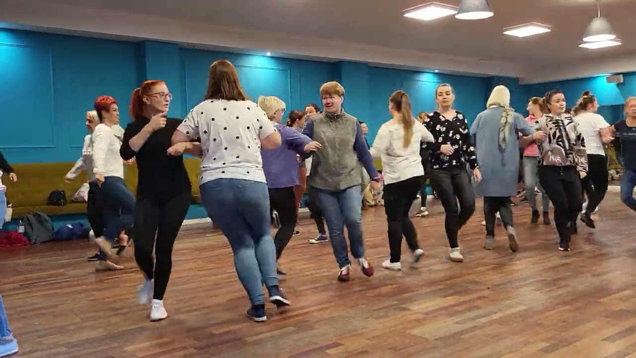 IRLANDZKI  TANIEC - pomysł ruchu Barbara Gałyga Metoda EDUMUZ