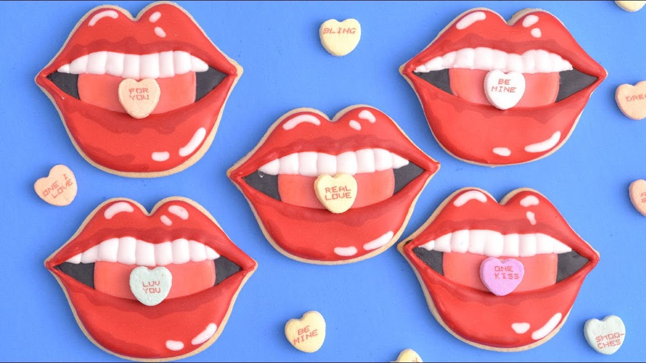 VALENTINE'S DAY LIPS COOKIES