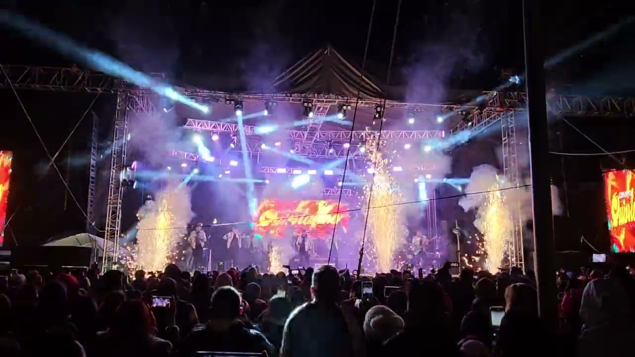 Presentacion en vivo Grupo Quintana, Feria cerritos Hidalgo 2025.