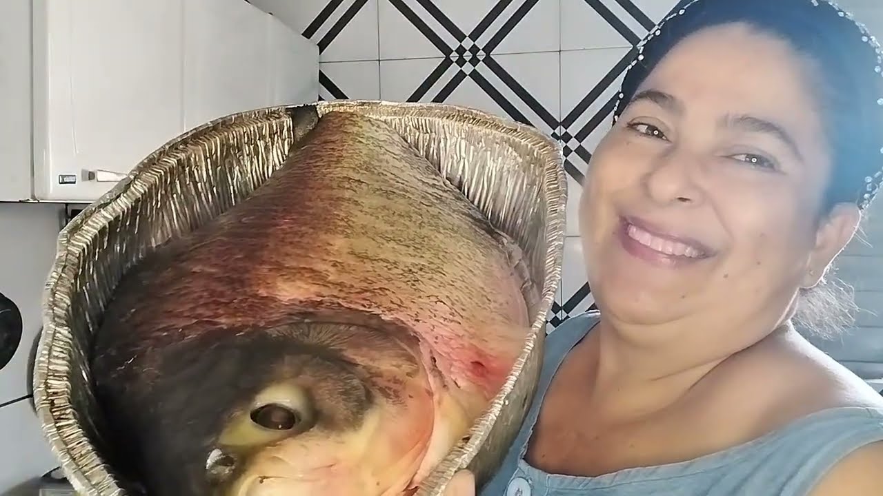 O melhor peixe assado que já fiz 😋😋