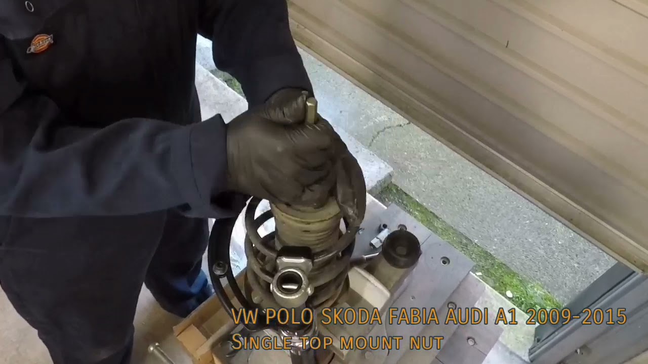 SEAT Ibiza Sport Coup 2011Front shock absorber replacement