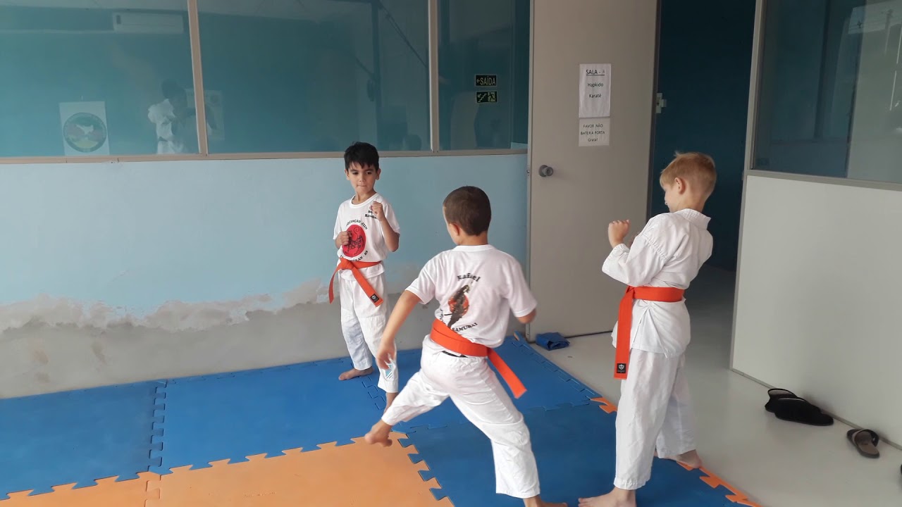Karat&ecirc; infantil 7 a 9 anos