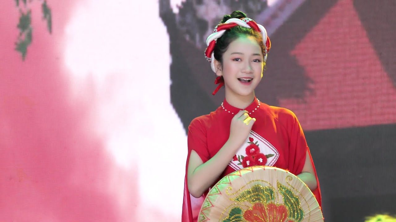 C&Acirc;Y ĐA QU&Aacute;N DỐC - Kiều Minh T&acirc;m & CLB Sophia I BM Kids TV
